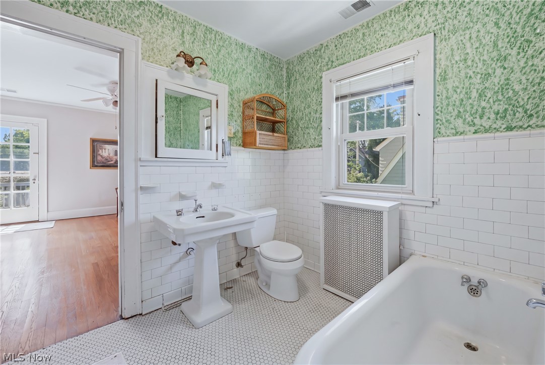 2692 Colchester Road Cleveland Heights OH 44106