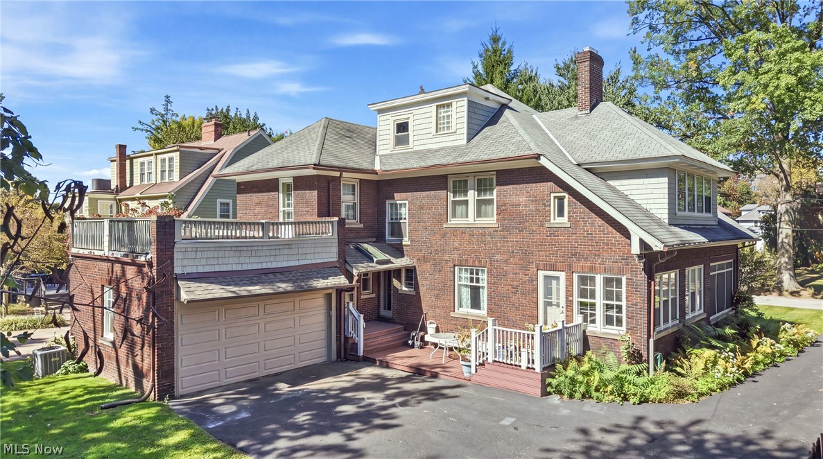 2692 Colchester Road Cleveland Heights OH 44106