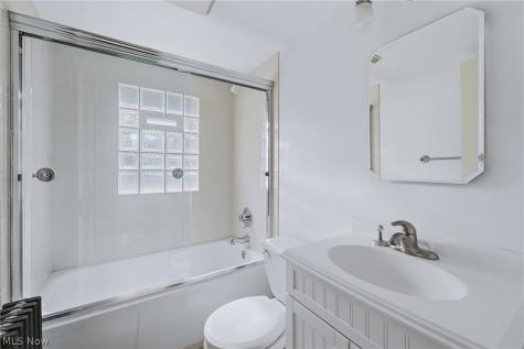 2692 Colchester Road Cleveland Heights OH 44106