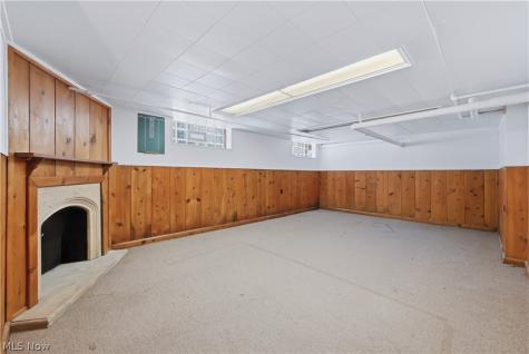 2692 Colchester Road Cleveland Heights OH 44106