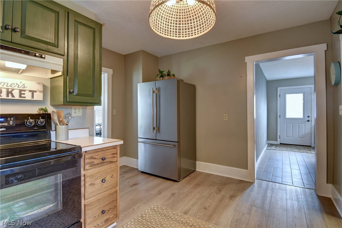 302 SW Maple Street Sugarcreek OH 44681