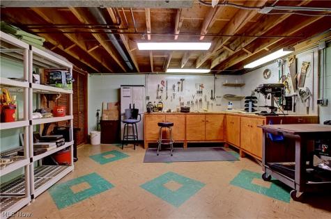 5265 Evergreen Drive North Olmsted OH 44070