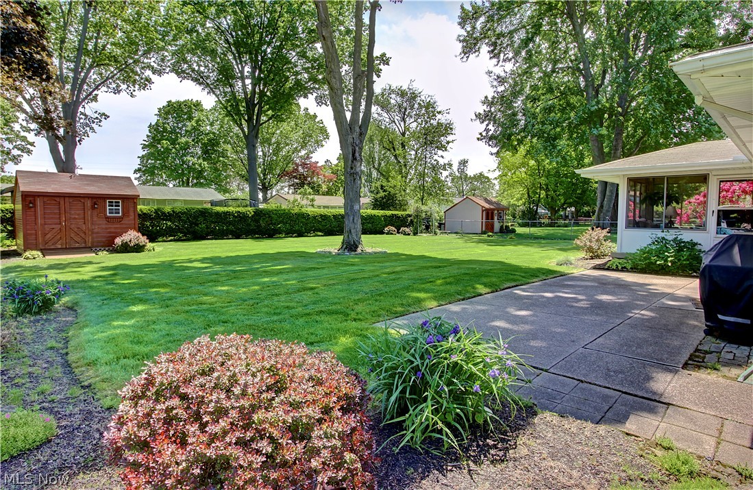 5265 Evergreen Drive North Olmsted OH 44070