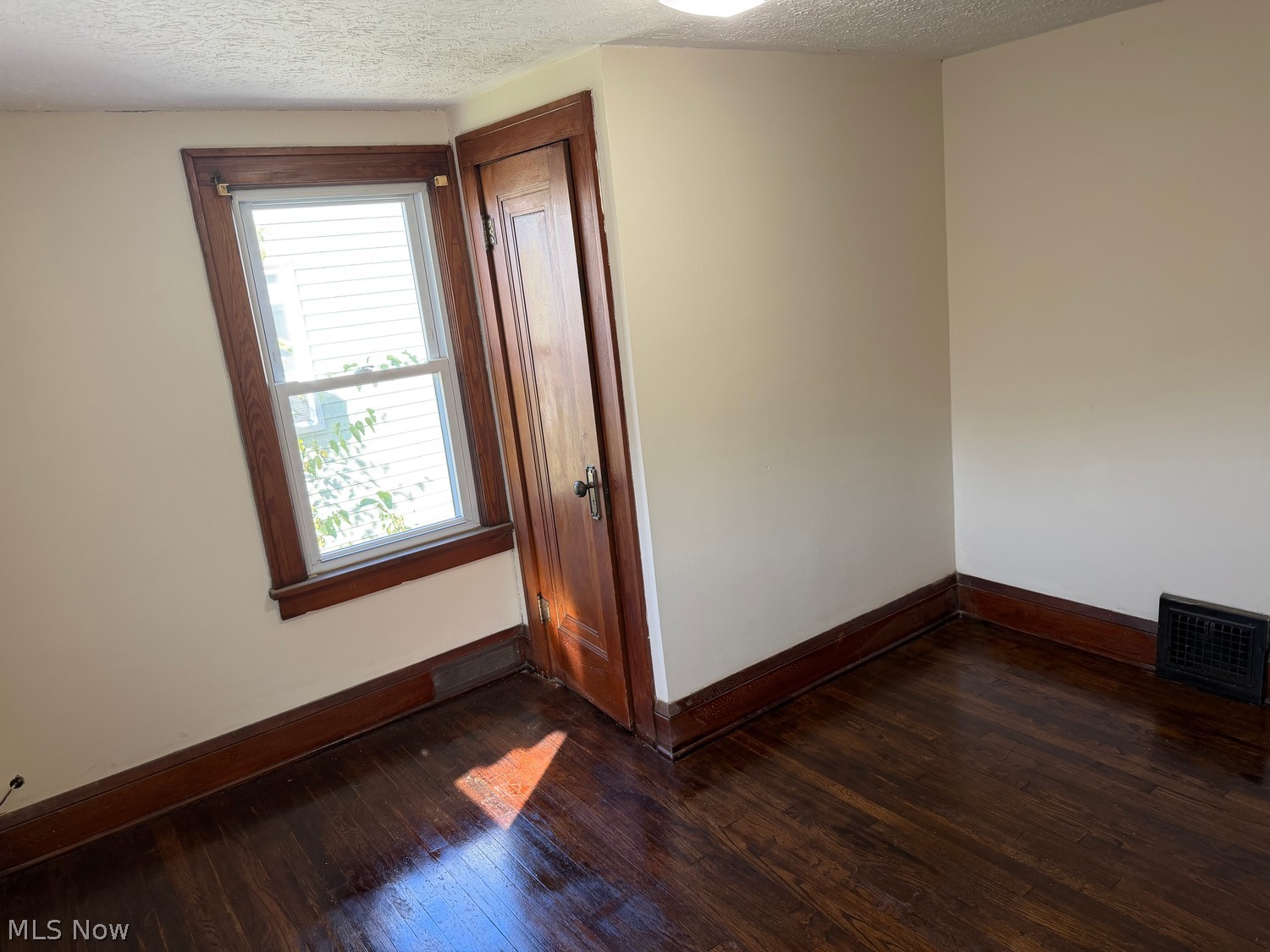 1411 Dietz Avenue Akron OH 44301