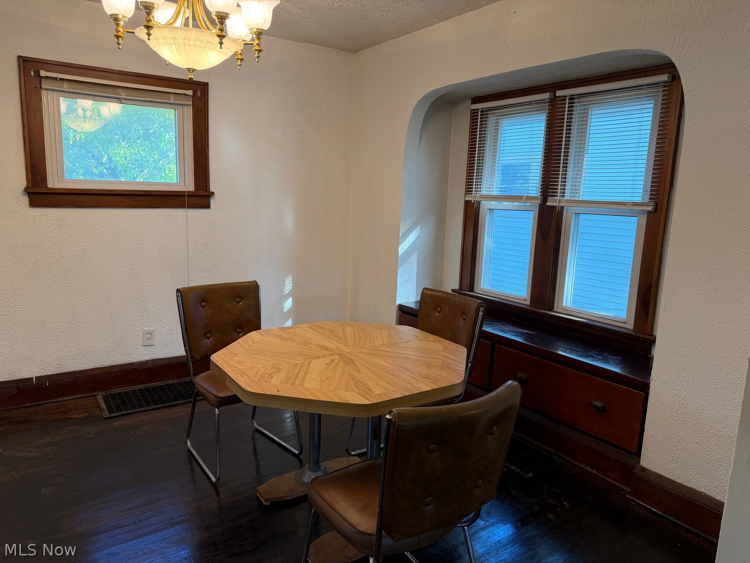 1411 Dietz Avenue Akron OH 44301