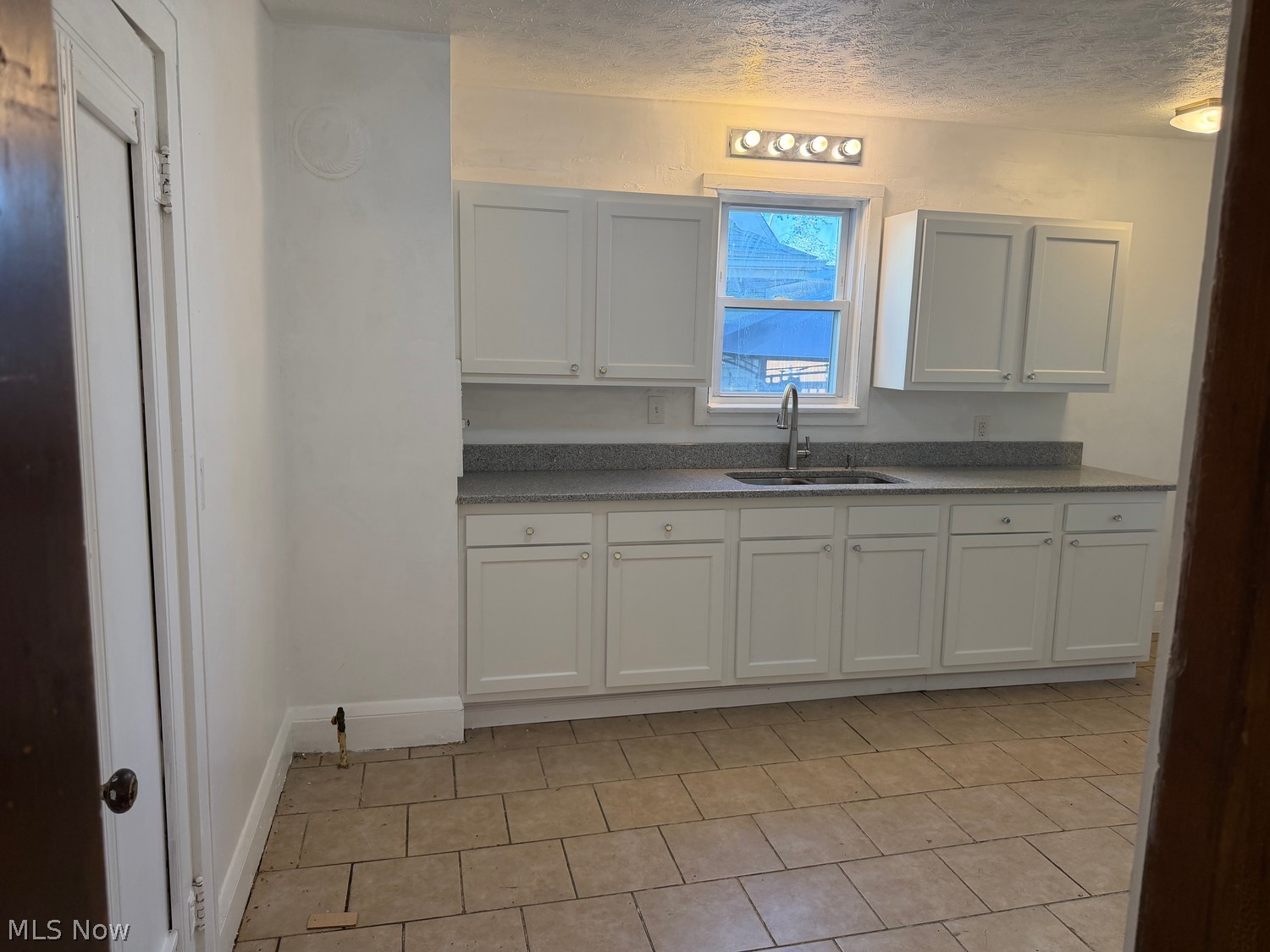 1411 Dietz Avenue Akron OH 44301