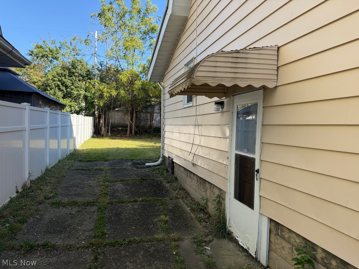 1411 Dietz Avenue Akron OH 44301