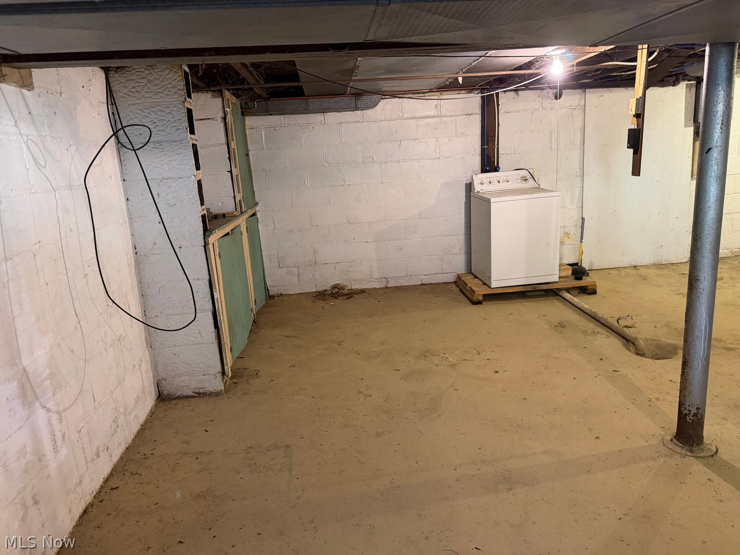 1411 Dietz Avenue Akron OH 44301
