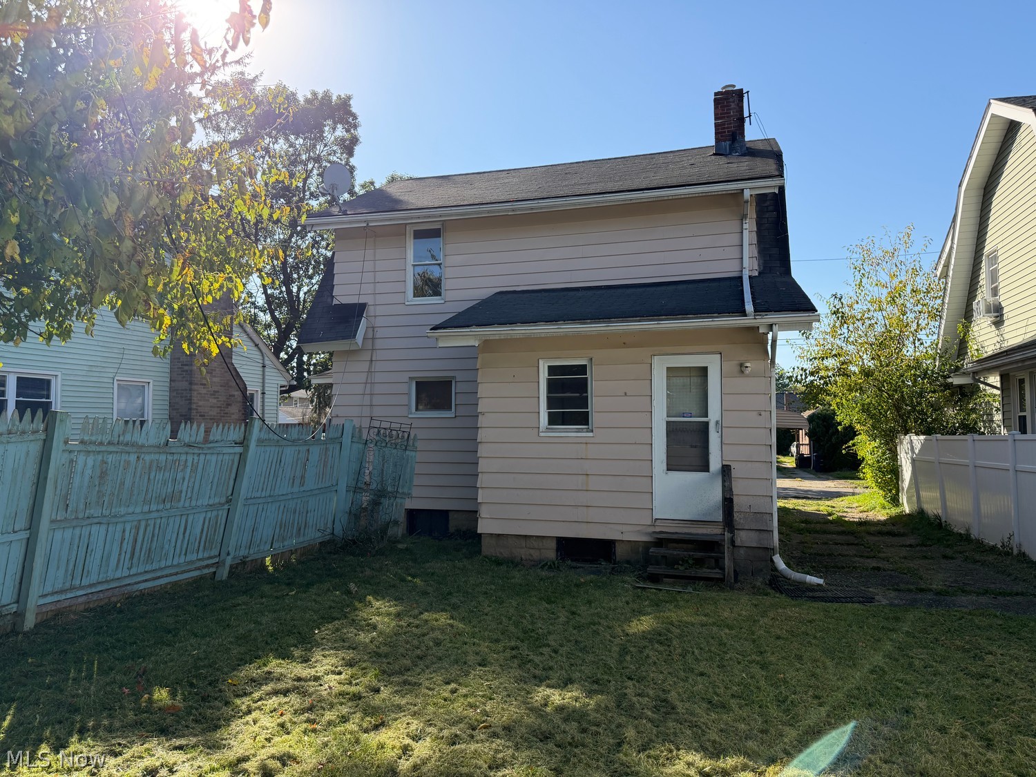 1411 Dietz Avenue Akron OH 44301