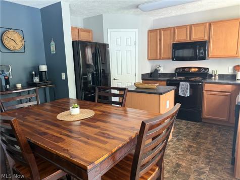 859 Arbor Trails Drive Macedonia OH 44056