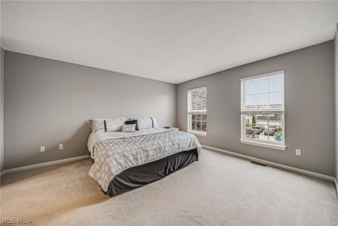 6160 W Breezeway Drive North Ridgeville OH 44039