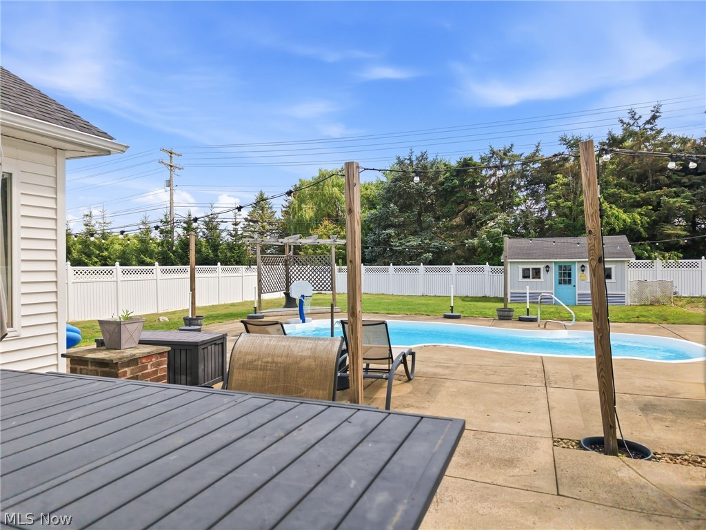 3645 Hunters Hill Poland OH 44514