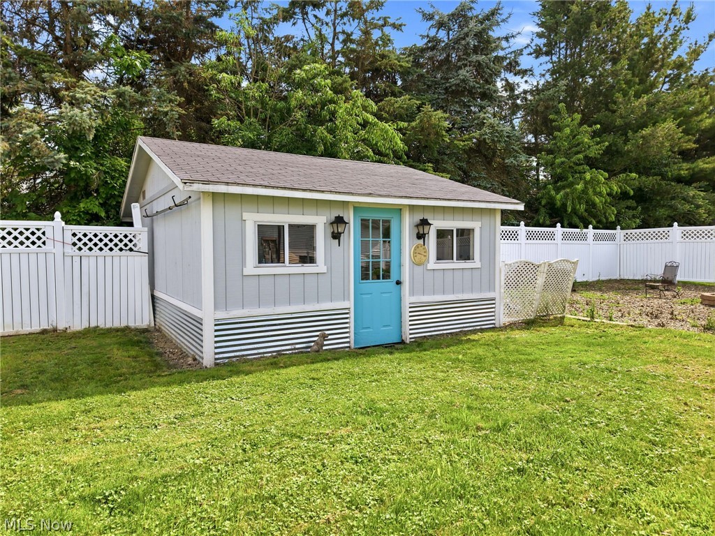 3645 Hunters Hill Poland OH 44514