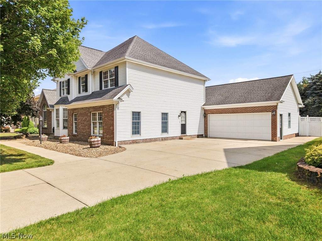 3645 Hunters Hill Poland OH 44514