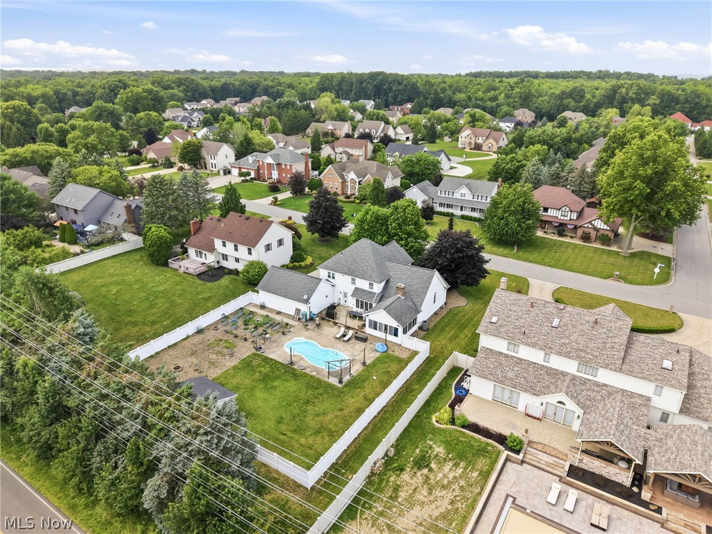 3645 Hunters Hill Poland OH 44514