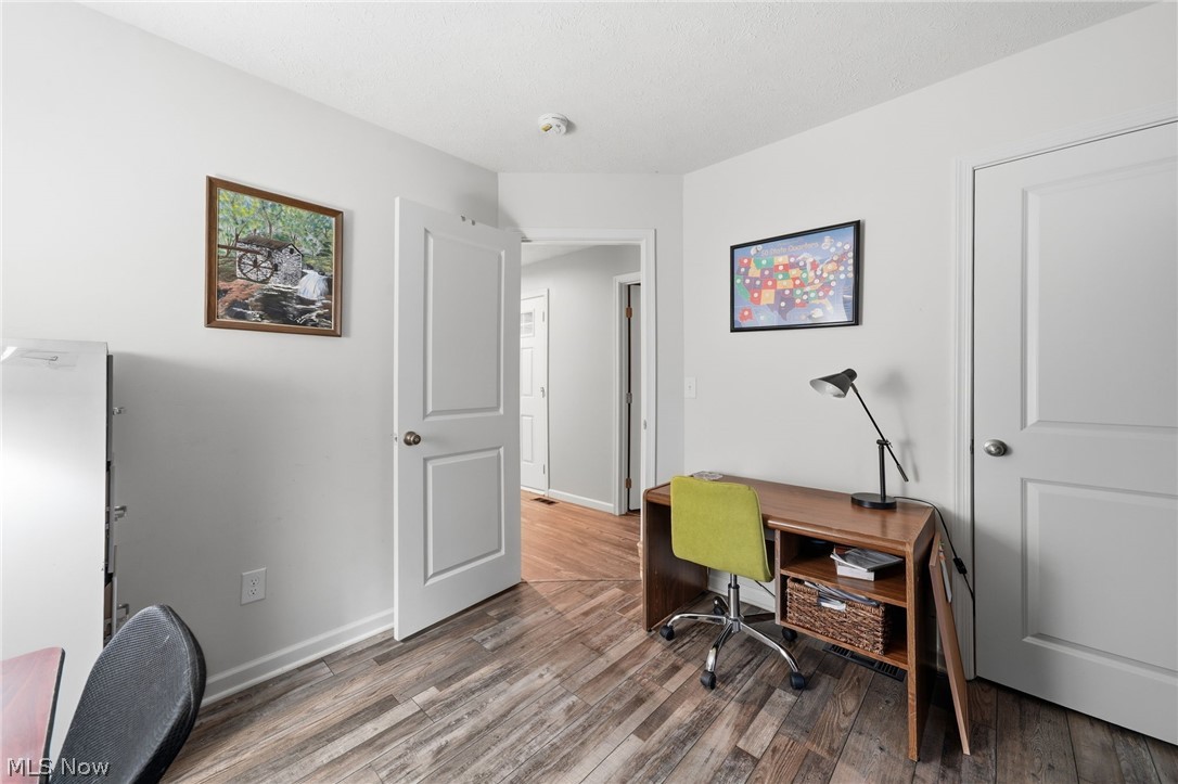 2664 Himelrigh Boulevard Barberton OH 44203