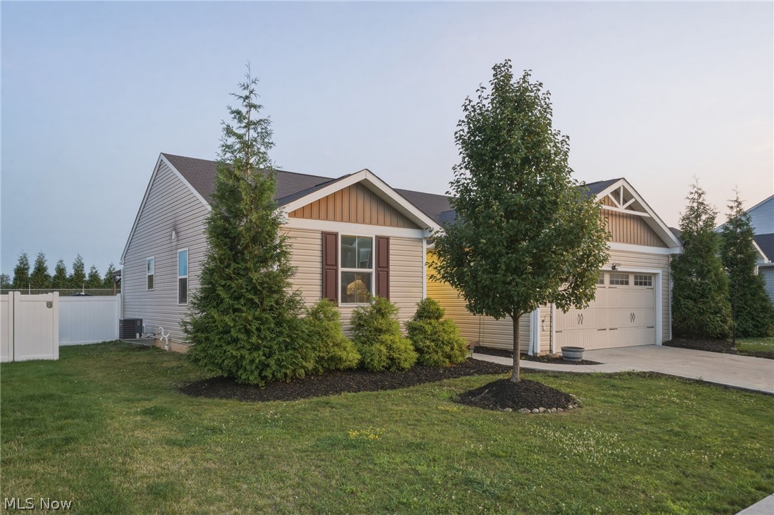 2664 Himelrigh Boulevard Barberton OH 44203