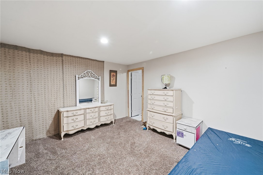2664 Himelrigh Boulevard Barberton OH 44203