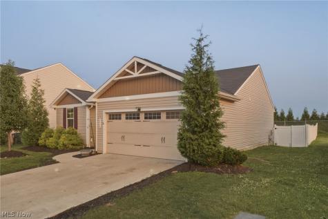 2664 Himelrigh Boulevard Barberton OH 44203
