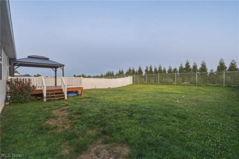 2664 Himelrigh Boulevard Barberton OH 44203