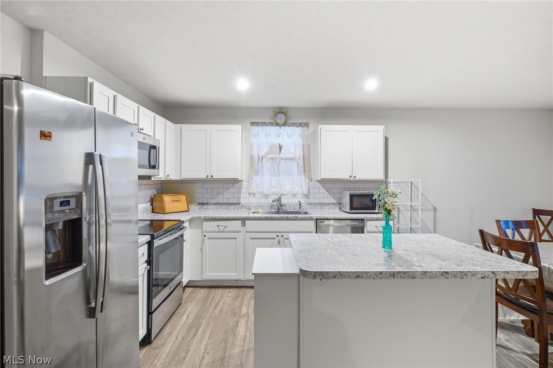 2664 Himelrigh Boulevard Barberton OH 44203