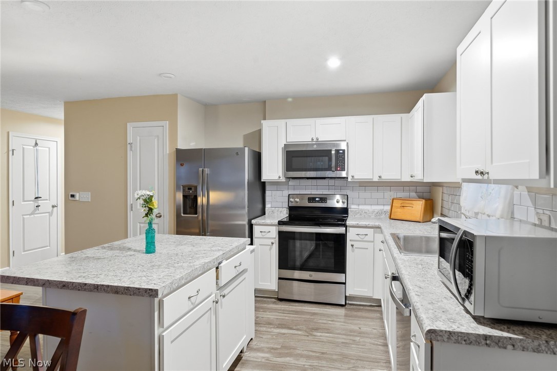 2664 Himelrigh Boulevard Barberton OH 44203