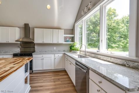 1182 Eastwood Avenue Tallmadge OH 44278
