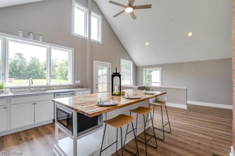 1182 Eastwood Avenue Tallmadge OH 44278