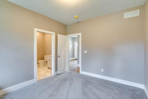 1182 Eastwood Avenue Tallmadge OH 44278