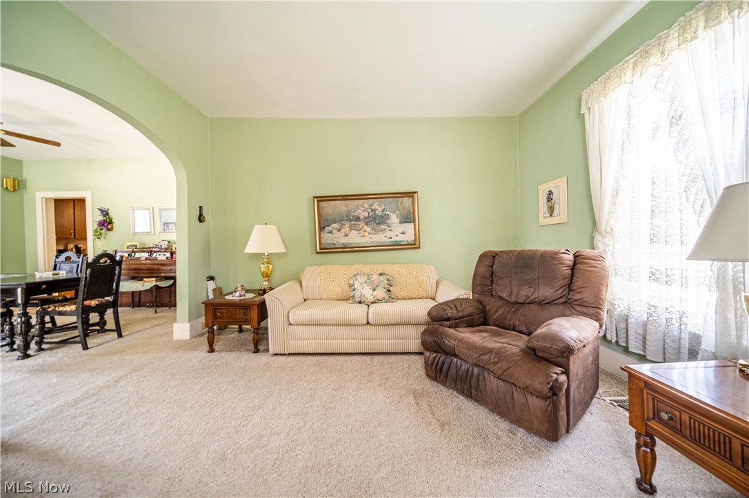 203 E Wood Street Shreve OH 44676
