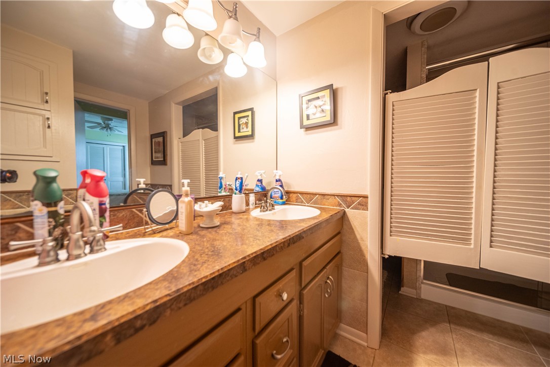 203 E Wood Street Shreve OH 44676