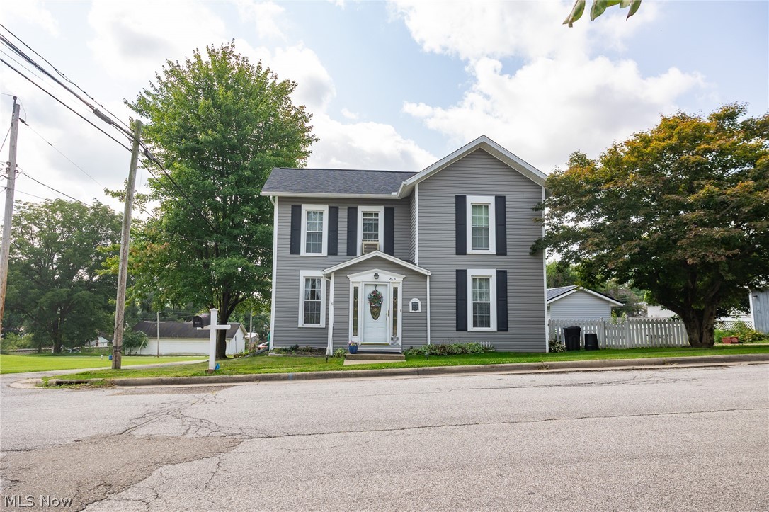 203 E Wood Street Shreve OH 44676