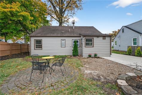 27419 Donald Drive Bay Village OH 44140