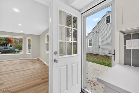 27419 Donald Drive Bay Village OH 44140