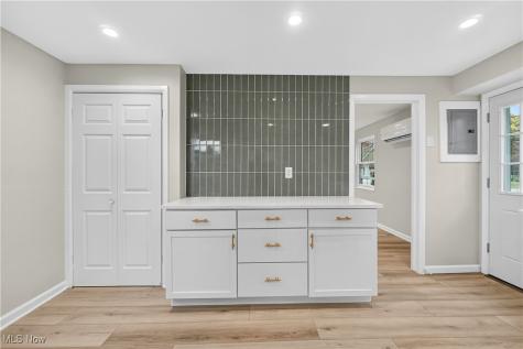 27419 Donald Drive Bay Village OH 44140