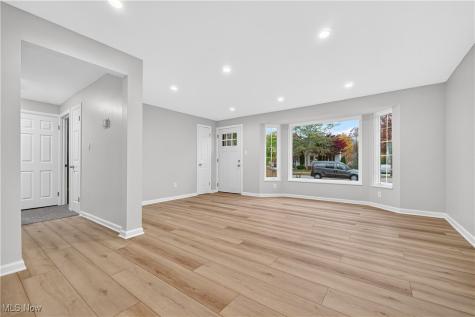 27419 Donald Drive Bay Village OH 44140