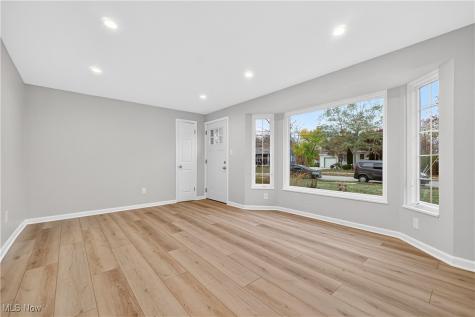27419 Donald Drive Bay Village OH 44140