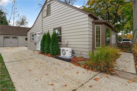 27419 Donald Drive Bay Village OH 44140