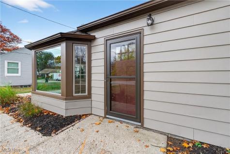 27419 Donald Drive Bay Village OH 44140