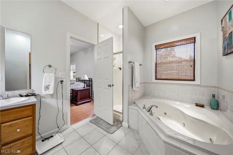 1860 Rockefeller Road Wickliffe OH 44092
