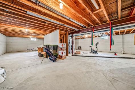 1860 Rockefeller Road Wickliffe OH 44092