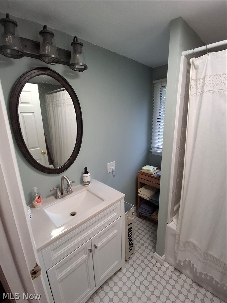 455 N Hambden Street Chardon OH 44024