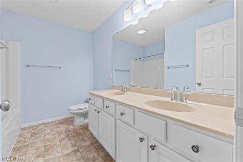 38521 Berkshire Avenue Avon OH 44011