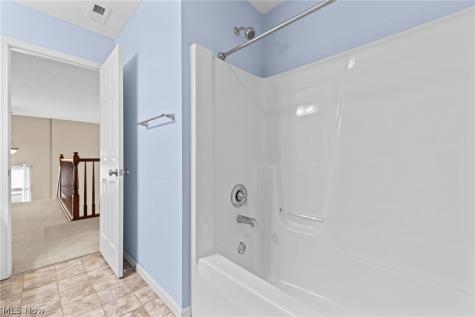 38521 Berkshire Avenue Avon OH 44011