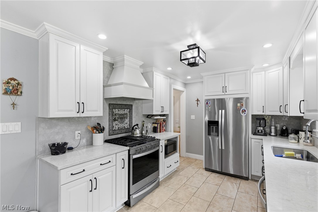 6987 White Oak Drive Hubbard OH 44425