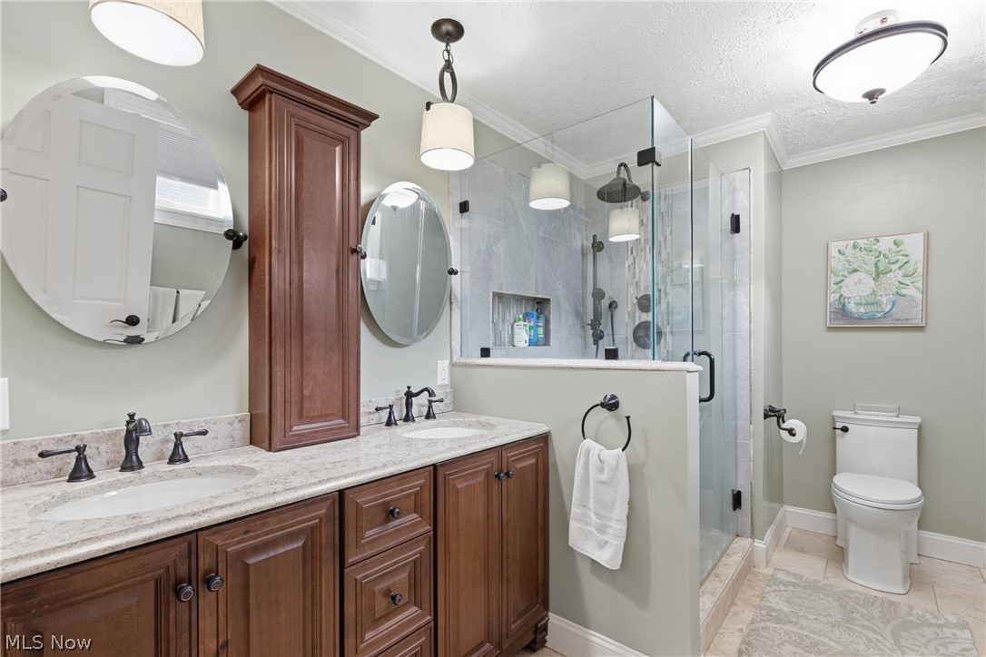 6987 White Oak Drive Hubbard OH 44425