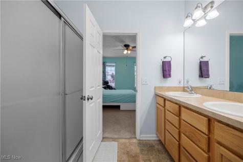 4201 Meadow Lark Drive Lorain OH 44053