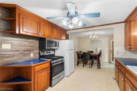 1904 Lincoln Way E Massillon OH 44646
