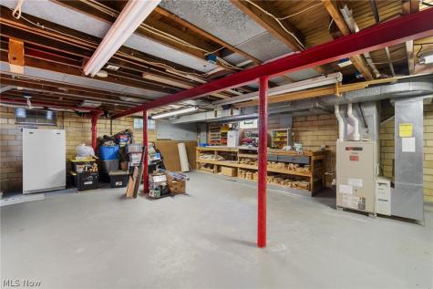 1904 Lincoln Way E Massillon OH 44646