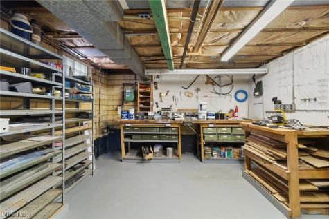 1904 Lincoln Way E Massillon OH 44646